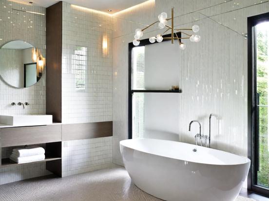 White gold-accented bathtub