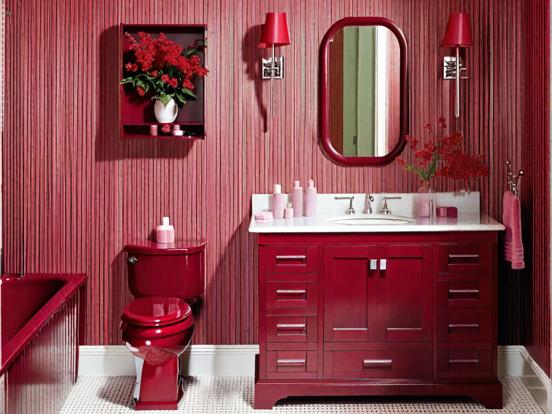 Red white bathroom decor