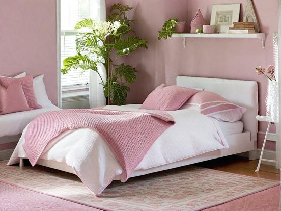 Bright pink girly bedroom