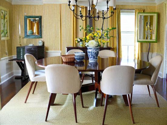 Yellow dining room setup