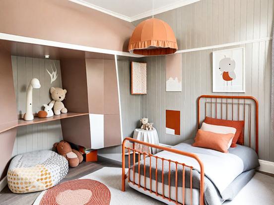 Child's bed lamp orange room