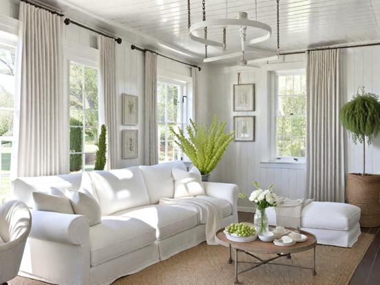 White cream living room decor