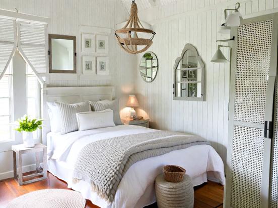 Serene cream bedroom decor