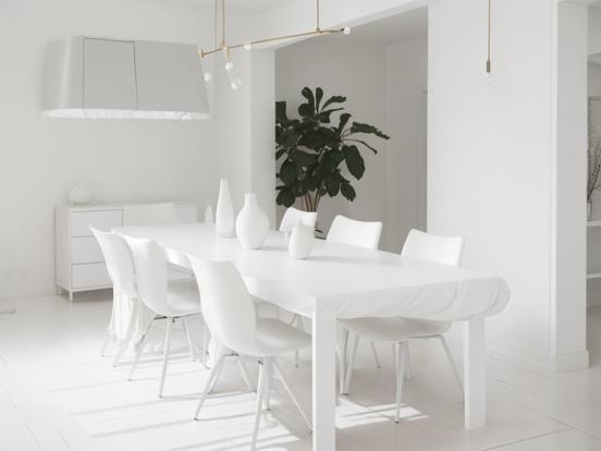 White table chairs minimalist room