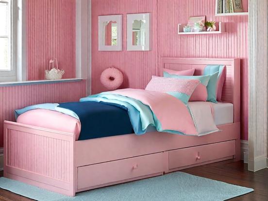 Pink blue girls room closeup