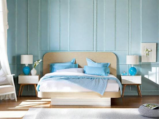 Serene blue bedroom decor