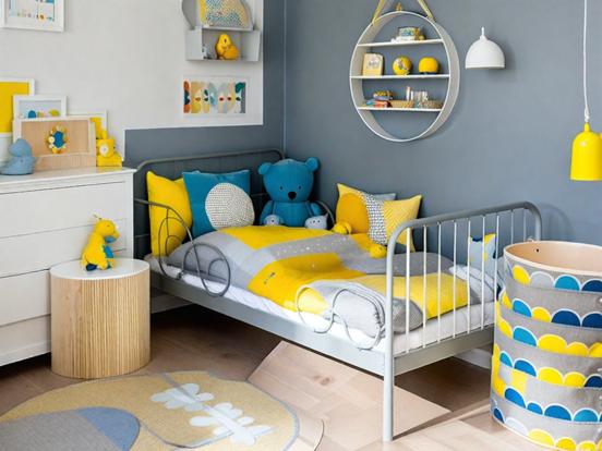 Blue yellow bed child room