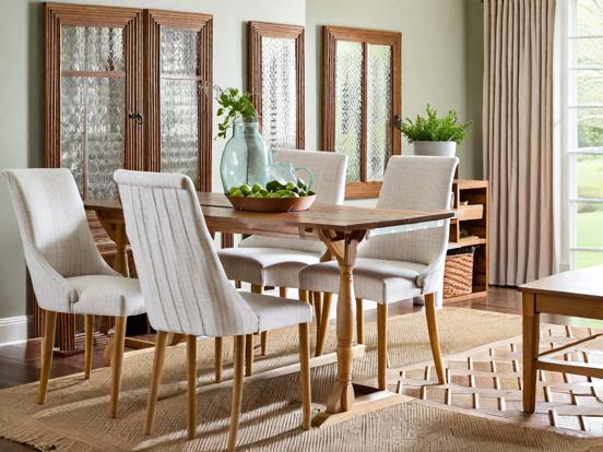 Wooden table chairs luxury room