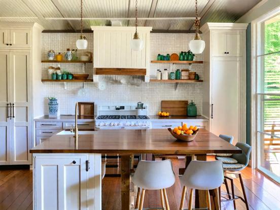 Bright cluttered kitchen decor