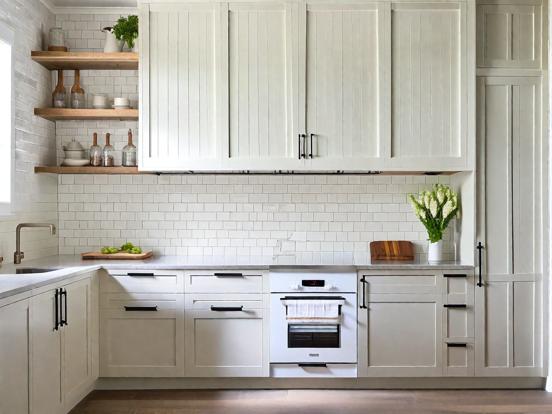 modern farmhouse kitchen