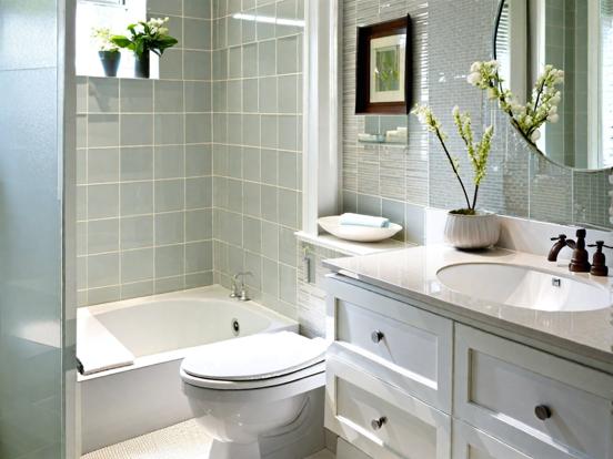 Modern blue silver bathroom