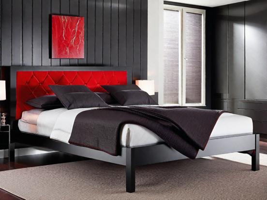 Red black luxury bedroom decor