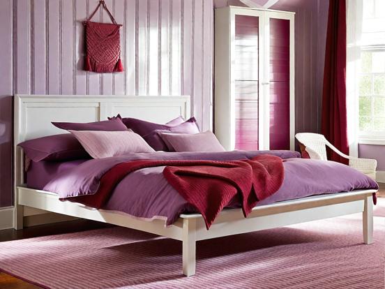 Purple white bedroom decor